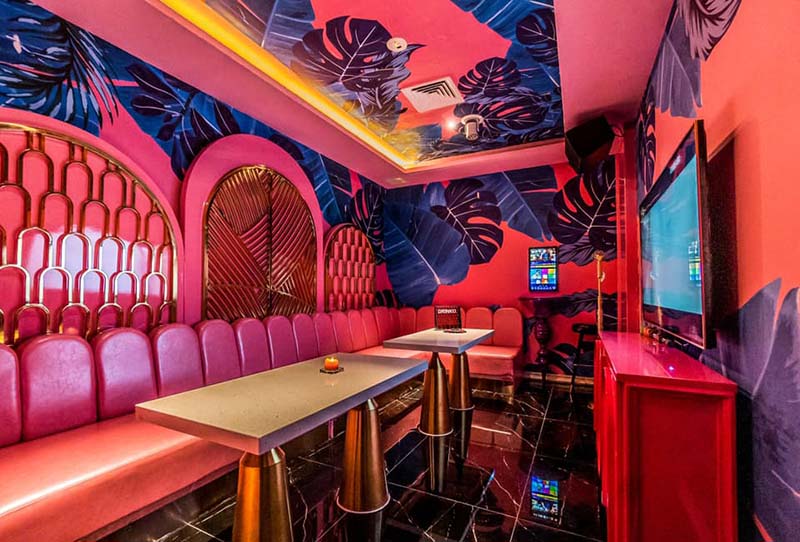 Đội Ngũ Kỹ Thuật Viên Chuyên Nghiệp